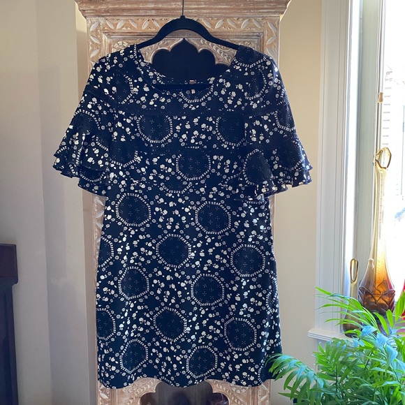 Free People Black Ruffle Sleeve Dress White Floral Pattern Size 2 - Picture 3 of 9